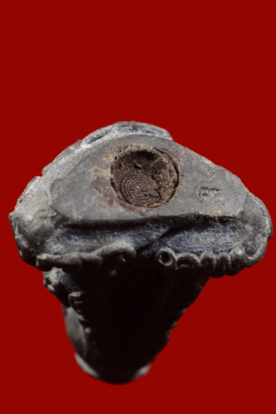 พระปิดตาทักษิณนพฤทธิ์ หลวงพ่อดำ วัดใหม่นภาราม (ตากใบ) นราธิวาส