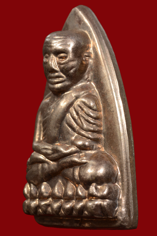 หลวงพ่อทวดหลังเตารีด รุ่นมงคล80 เนื้ออัลปาก้า ปี 2552