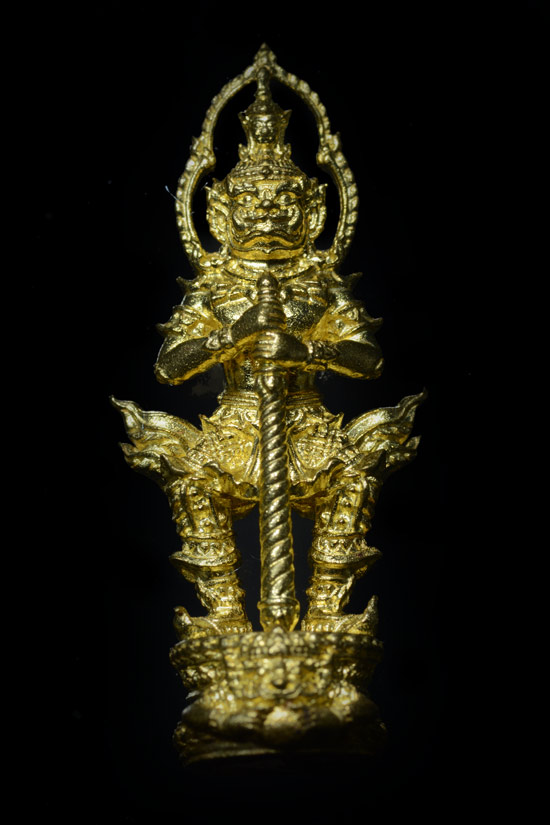 ท้าวเวสสุวรรณ หลวงพ่ออิฏฐ์ รุ่นท้าวแสนล้าน เนื้อทองทิพย์