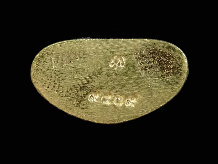 สมเด็จพระพุทธชินราช (นางพญาเรือนแก้ว) รุ่นประวัติศาสตร์ธงชัยจอมราชันย์ วัดนางพญา พิษณุโลก ปี 2563 เนื้อทองระฆัง หมายเลข 9808 ขนาดพระสูง 4 ซ.ม.