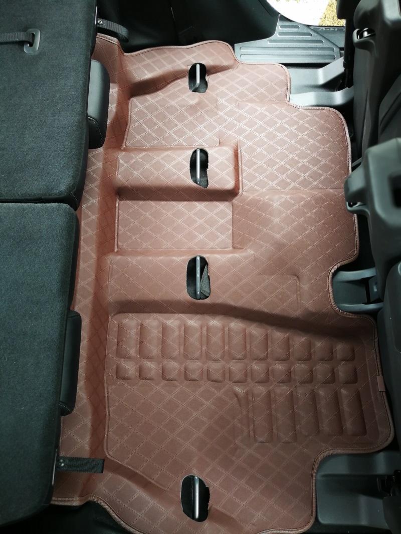 พรมปูพื้นรถยนต์ 5D เข้ารูป new CRV G5 2017