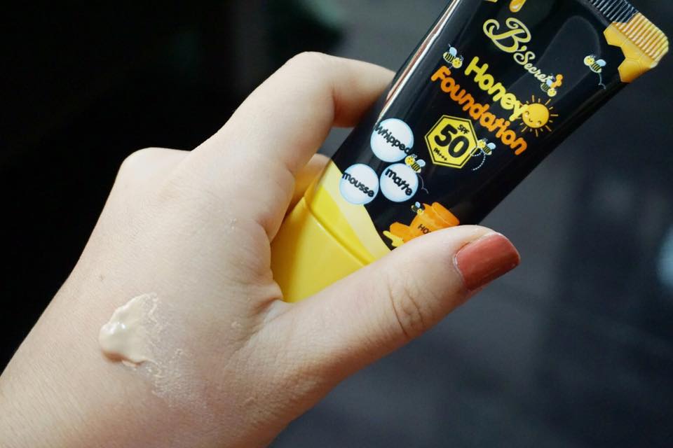 Honey Foundation by B’secret 20 g. W2M กันแดดน้ำผึ้งป่า กันแดดละลายได้