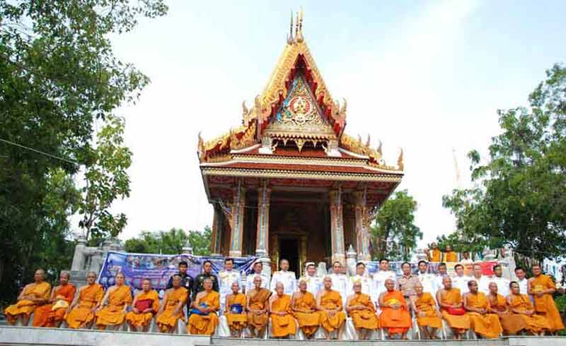 *พิมพ์ใหญ่* พระปิดตามหาอุตม์ มหาลาภ มหาเสน่ห์ มหานิยม รุ่นทอง 93 อาจารย์ทอง วัดสำเภาเชย ปี 2553 เนื้อสัมฤทธิ์เงิน พิมพ์ใหญ่ สูง 3 ซ.ม. หมายเลข ๓๙๗