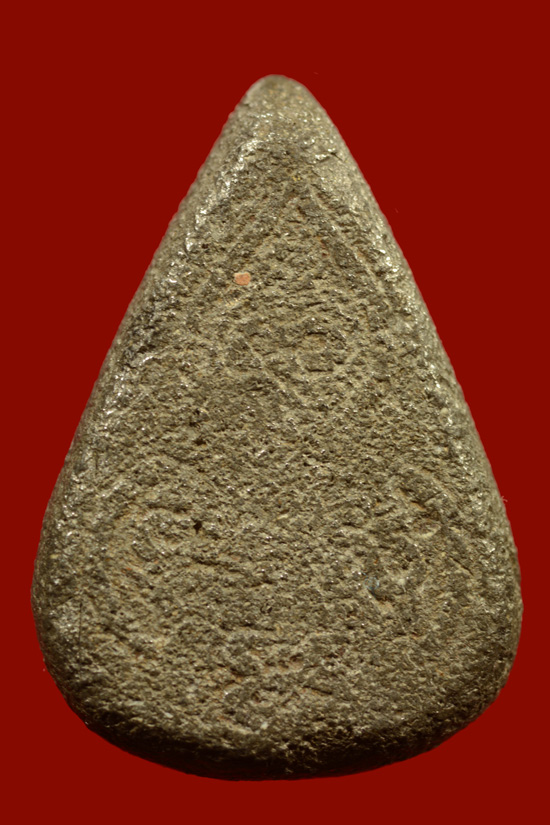 พระหล่อพิมพ์กลีบบัว หลวงปู่บุญ วัดกลางบางแก้ว เนื้อขี้นกเขาเปล้า