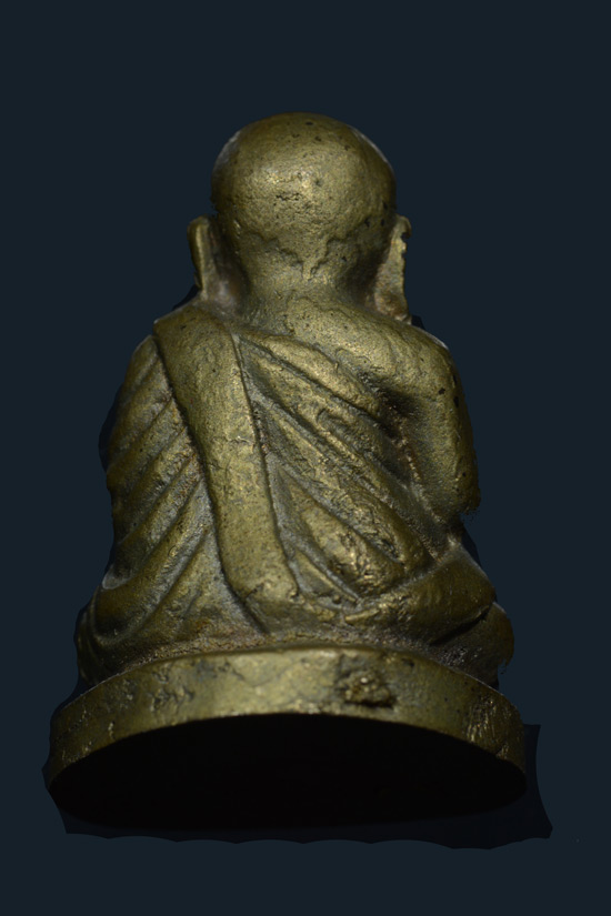 รูปหล่อหลวงพ่อเงินบางคลานรุ่น “โชติบารมี” พ.ศ.2537