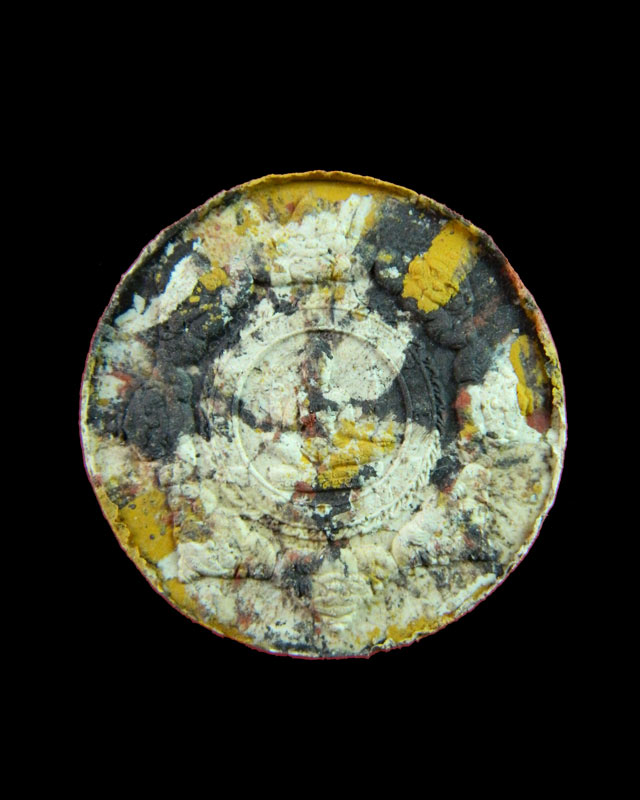 หลวงพ่อทวด หลังจตุคามรามเทพ วัดช้างให้ ปัตตานี รุ่นบูรณะหลักเมืองปัตตานี ปี2550 เนื้อก้นครกปัดทอง ขนาด 3.2 ซม.