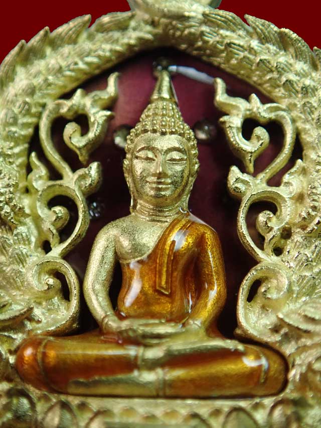 เหรียญพุทธศิลป์ฉลุ 3 ชิ้น หลวงพ่อโสธร จ.ฉะเชิงเทรา รุ่นเจริญพร ปี 2555 เนื้อทองระฆังลงยาสีม่วง พิมพ์เล็ก หมายเลข ๔๕๖