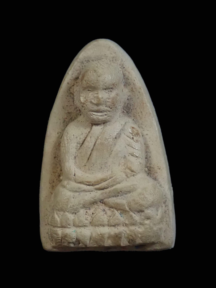 ชุดหลวงพ่อทวด รุ่นมหาสิทธิโชค 2542 วัดประสาทบุญญวาส กรุงเทพ พิธีพุทธาภิเษก ณ อุโบสถวัดประสาทฯ 29 มกราคม 2543 ชุดเนื้อผงว่านฝังตะกรุด 3 ดอก