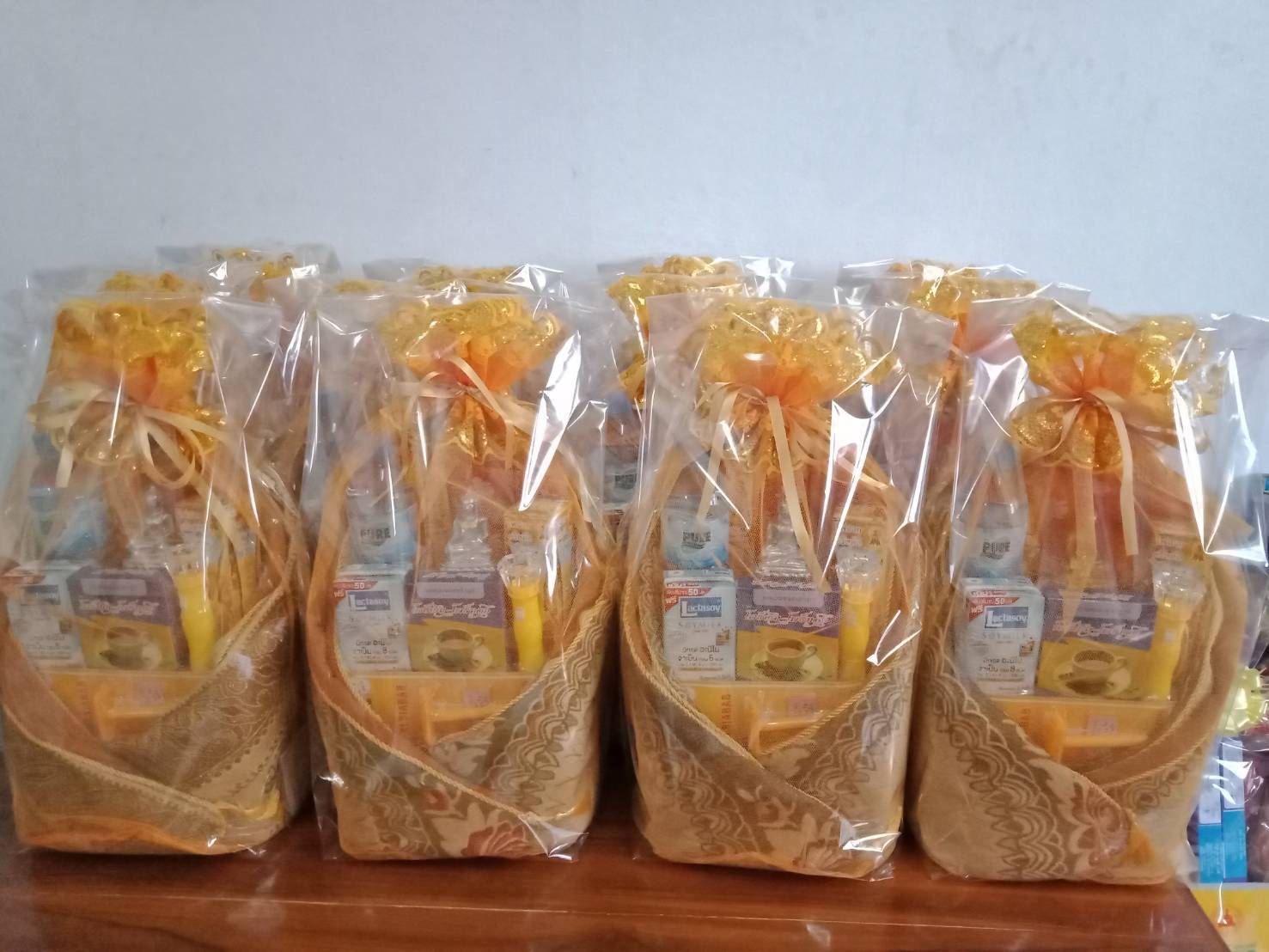 สังฆทานอาสนะ *ถุงทอง ด่วน! สินค้ามีจำนวนจำกัด