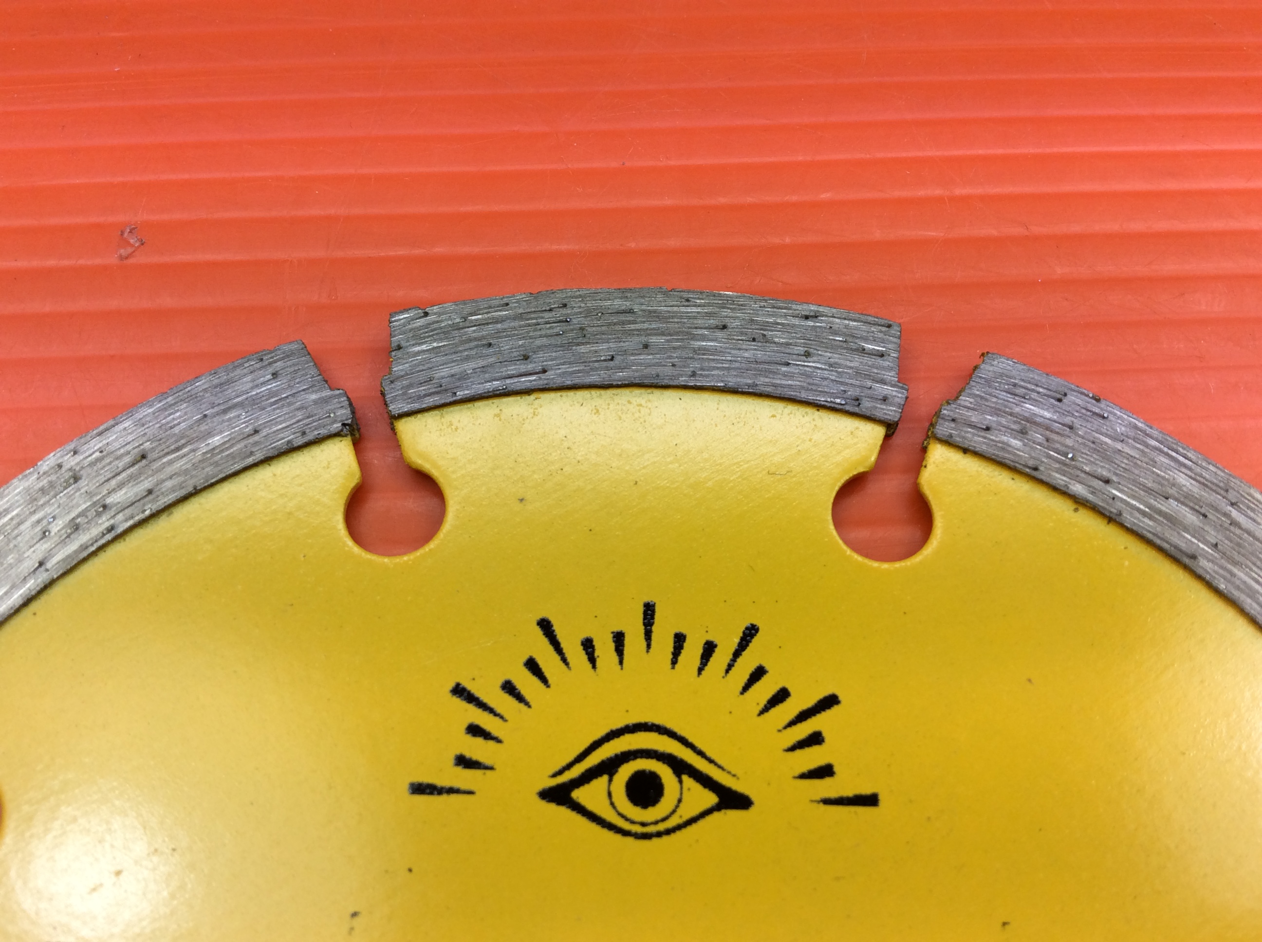 ใบเพชรตัดกระเบื้องตราตา ( 110 มม. ) EYE BRAND