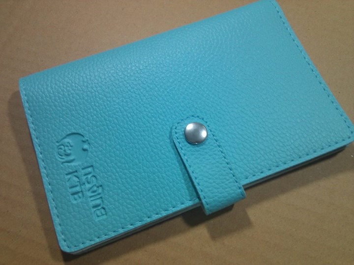 กระเป๋าใส่สมุดบัญชีธนาคารรุ่นคลาสสิก (กระดุม) ปั้มโลโก้ธนาคารกรุงไทย