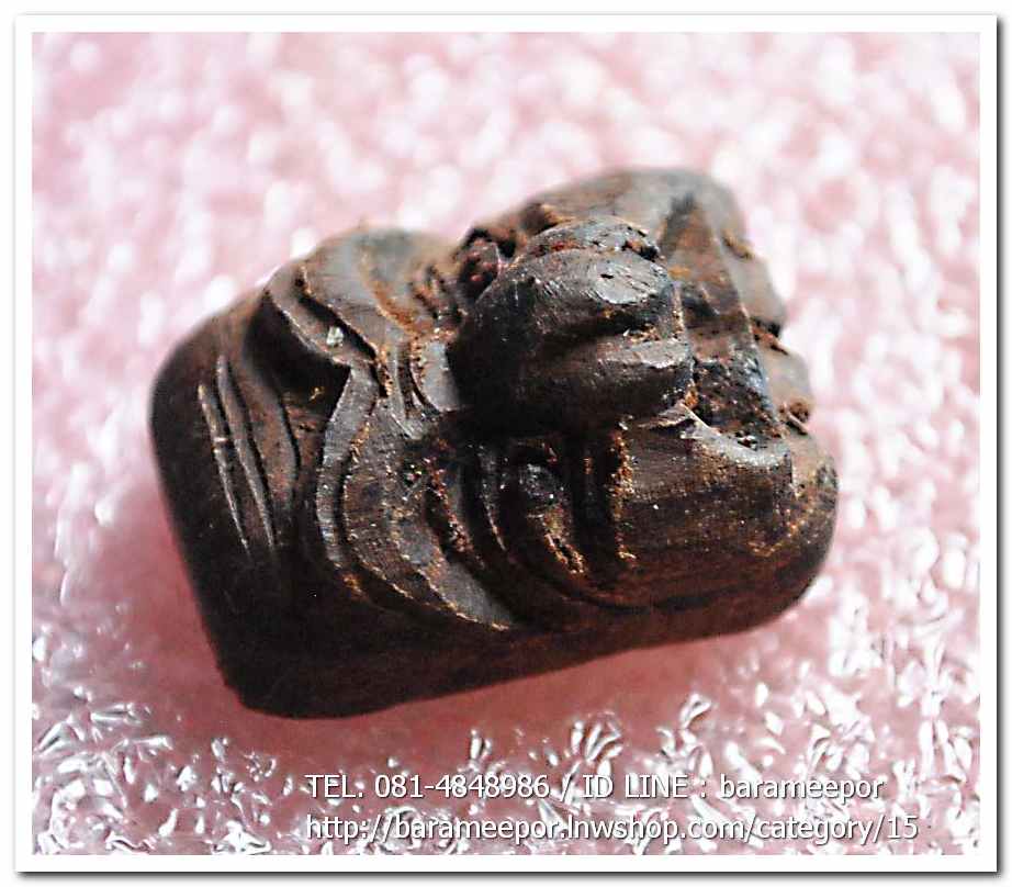 หน้านายพราน หลวงพ่อเขียว วัดห้วยเงาะ ปัตตานี เนื้อไม้