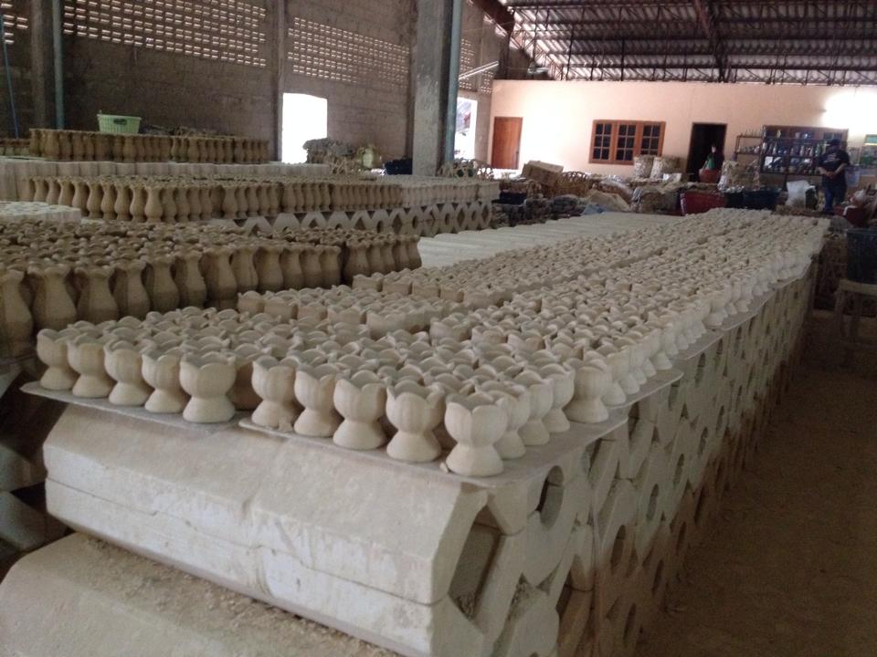 เชิงเทียน (บัวต่ำ)