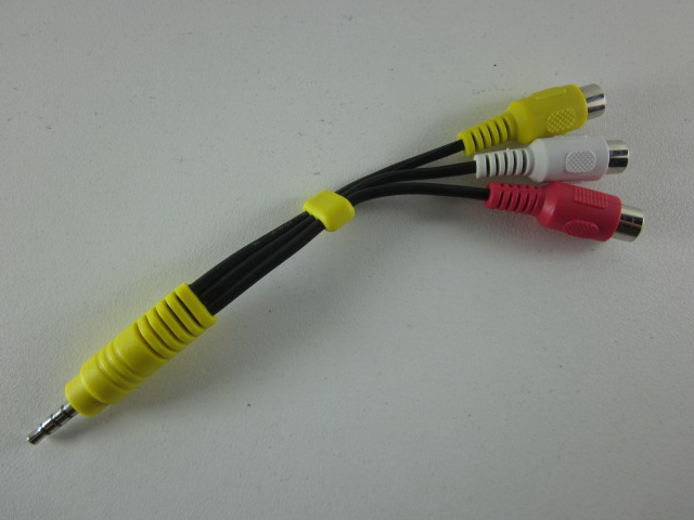 สายสั้น แจ็ค3.5mm เป็น rca ตัวเมีย 3หัว.