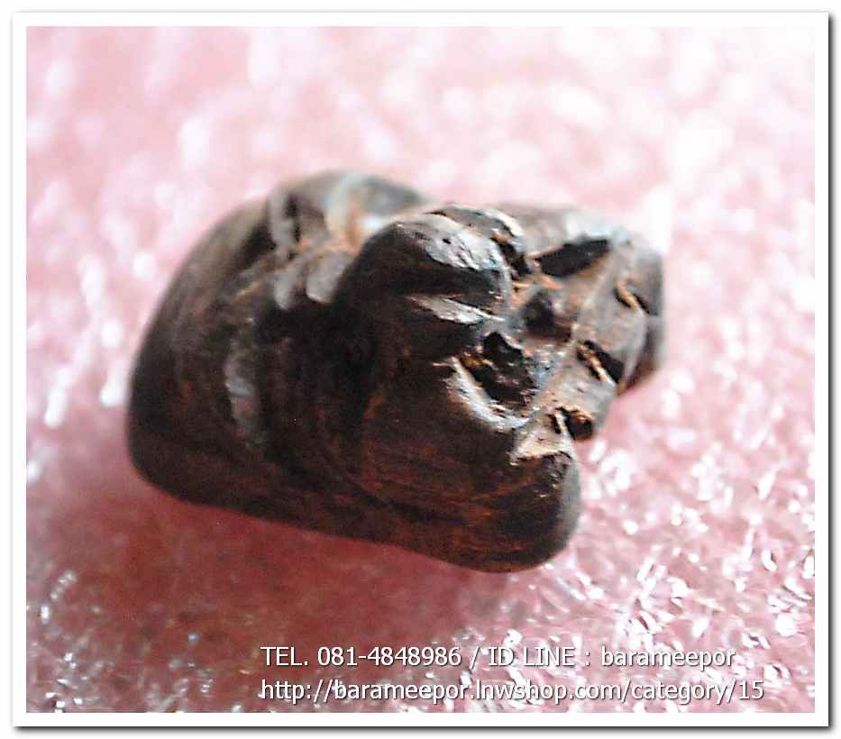 หน้านายพราน หลวงพ่อเขียว วัดห้วยเงาะ ปัตตานี เนื้อไม้