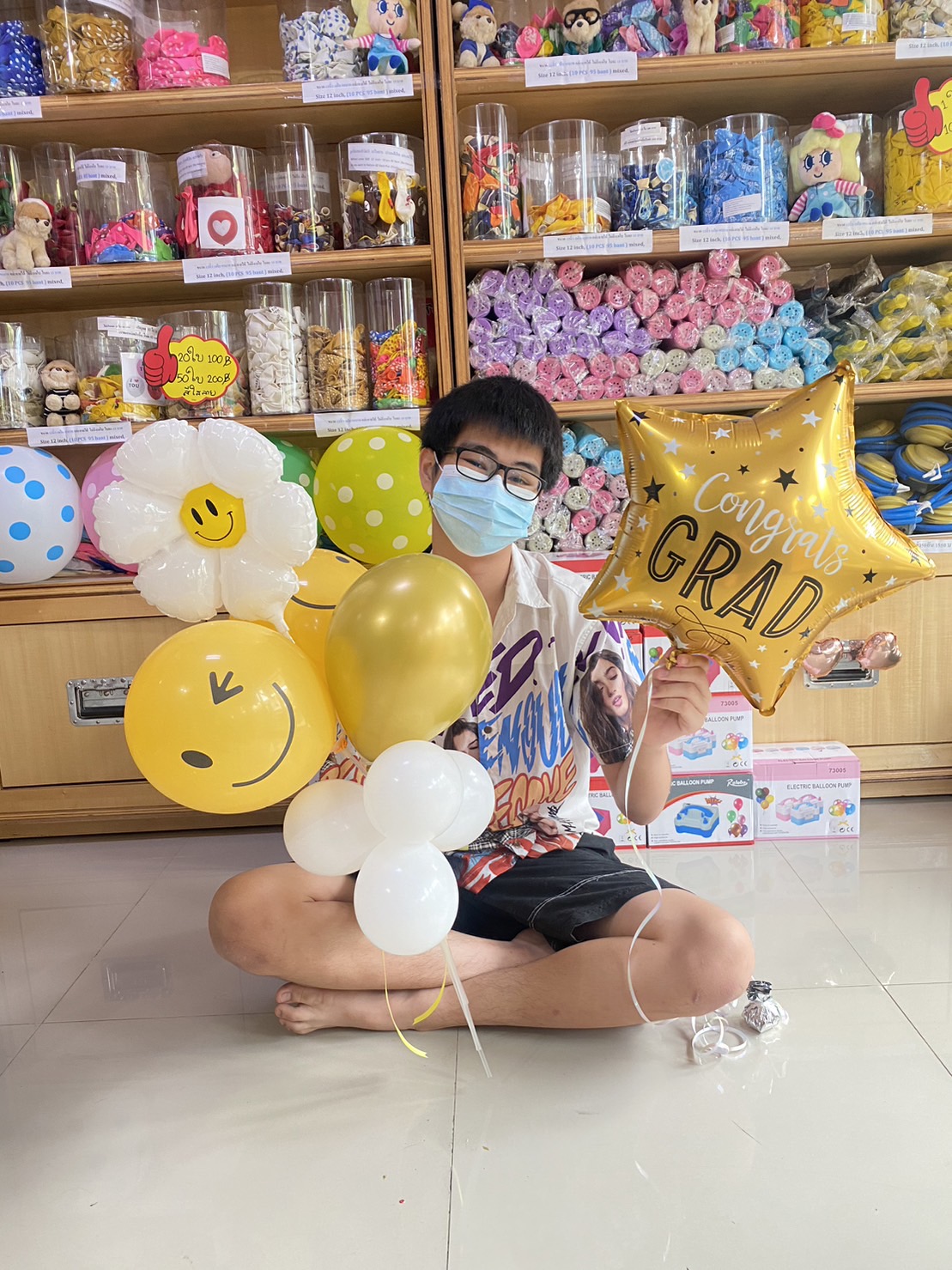 ลูกโป่งรับปริญญา,ลูกโป่งเรียนจบ