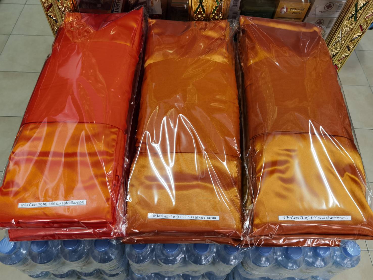 ผ้าไตรโทเร (จีวรคู่) 1.90 เมตร *ไม่มียี่ห้อ บรรจุถุงแก้วใส