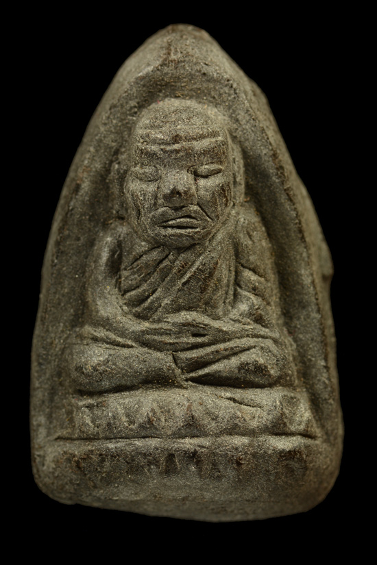 หลวงพ่อทวด รุ่นเลื่อนสมณศักดิ์ พิมพ์ตัวด้วงซุ้มกอ กรรมการ 2 โค๊ต พ.ศ.2545