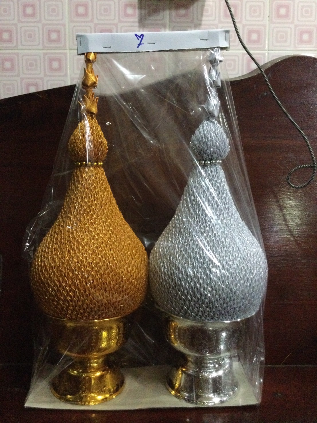 พุ่มผ้า (ยอดตุ้ม/ยอดฉัตร)