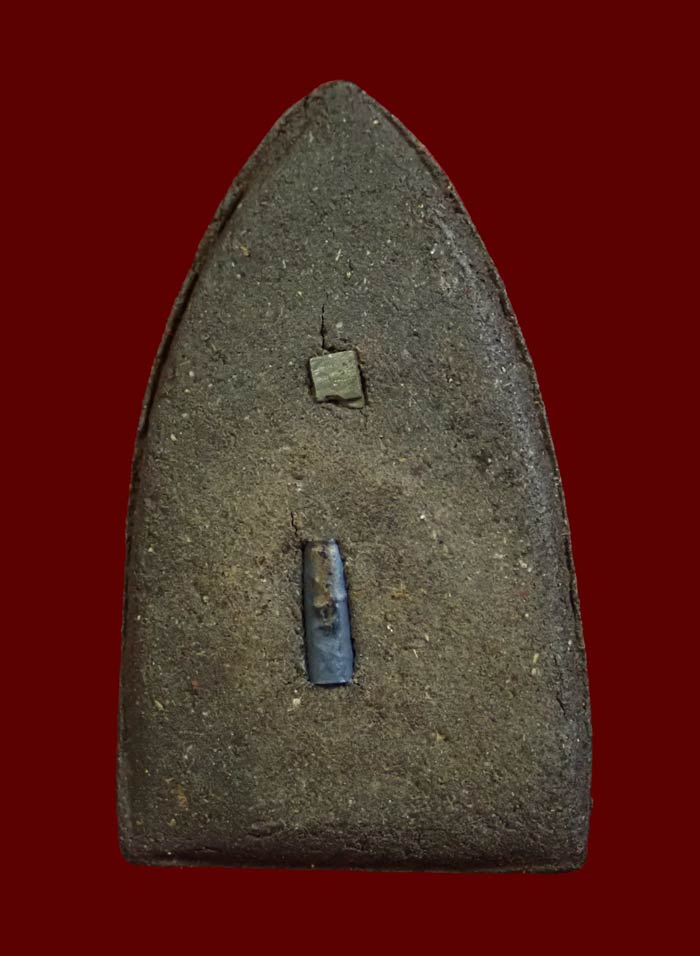 *สภาพสวย* หลวงพ่อทวด พิมพ์หน้ากรรมการ เนื้อว่านหลังฝังเพชรหน้าทั่งและฝังตะกรุด พ่อท่านแดง วัดศรีมหาโพธิ์ ปัตตานี ปี 2538