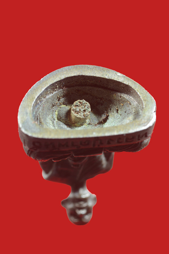 หลวงพ่อคำพันธ์ รุ่นผู้ว่าปรีดา พ.ศ. 2535 (นวะโลหะ)