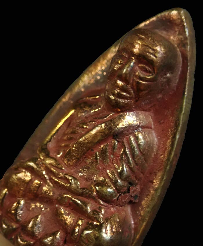 Y66/หลวงพ่อทวดหลังเตารีด พิมพ์ใหญ่ รุ่นเลื่อนสมณศักดิ์56 วัดตานีนรสโมสร จ.ปัตตานี ปี 2556 เนื้อสำริด หมายเลข 610