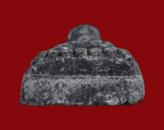 หลวงปู่ทวด รุ่นวิเศษ60 อาจารย์นอง วัดทรายขาว ปัตตานี ปลุกเสก ปี 2541 เนื้อว่าน พิมพ์กรรมการ