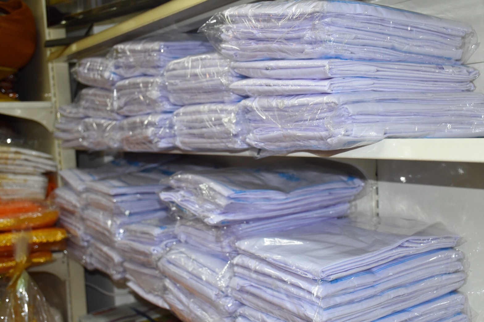 ชุดขาวปฏิบัติธรรม (เสื้อแขนสั้น+กางเกง)