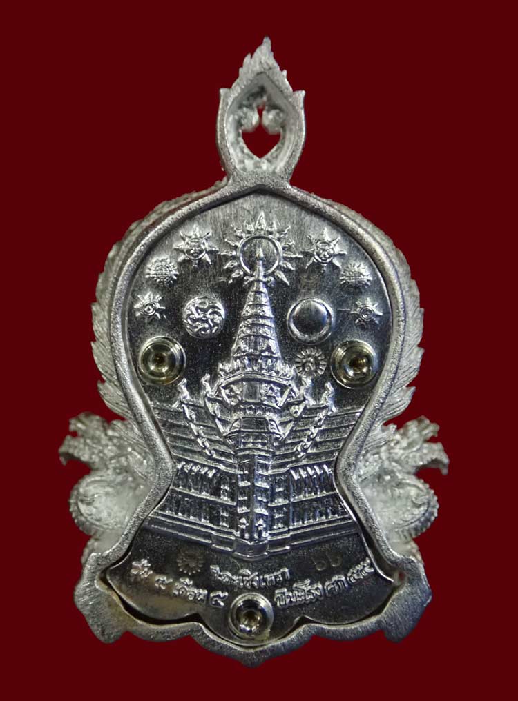 ** สอบถาม เลขสวย 66** เหรียญพุทธศิลป์ฉลุ 3 ชิ้น หลวงพ่อโสธร จ.ฉะเชิงเทรา รุ่นเจริญพร ปี 2555 เนื้อเงิน พิมพ์เล็ก