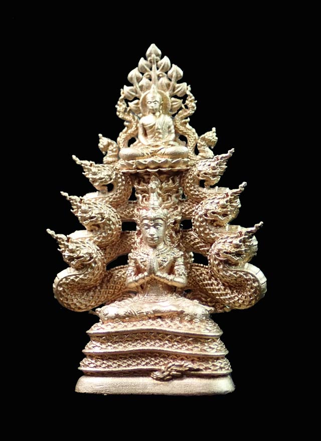 *ส้รางเพียง 55 องค์* พระกริ่งพุทธศิลป์มุจลินท์นาคราชโพธิสักการ ปี 2563 (พระประจำวันเสาร์) *เป็นรุ่นแรก จากงานจิตรกรรม สู่งานประติมากรรม ศิลปะแห่งสีสัน* เนื้อบรอนซ์ (รายการที่ 1.8 แยกชุดกรรมการใหญ่ ) หมายเลข ๑๐