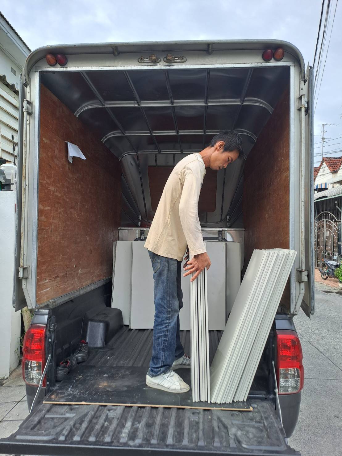 ชั้นวางสินค้า จังหวัดกาฬสินธุ์