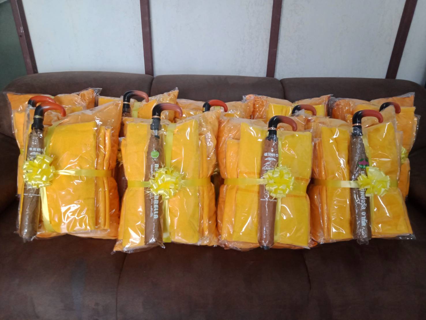 สังฆทานของใช้พระ (หมอน+ผ้าขนหนู+ผ้าห่ม+ร่ม)