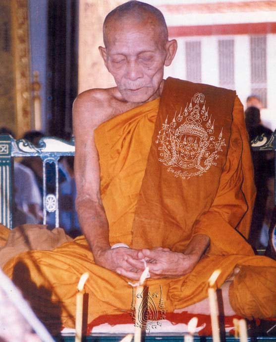 พระผงหลวงปู่ทวดหน้ากากทอง ดินกากยายักษ์ หลวงปู่กาหลง