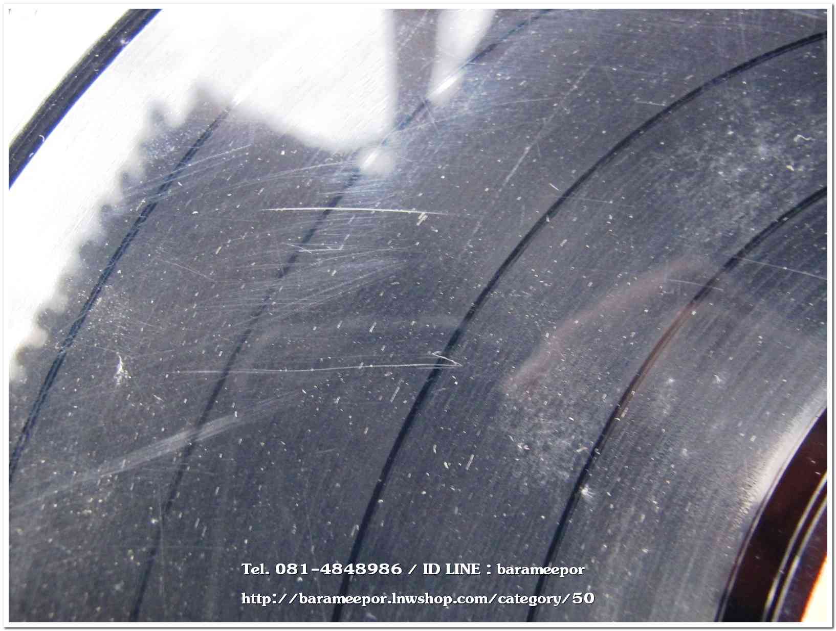 วงXYZ ชุด นี่แหละ..เพื่อน แผ่นเต็ม 10 เพลง ปกแจก สภาพแผ่น vg++ หน้า 2 จะมีรอยตามภาพ