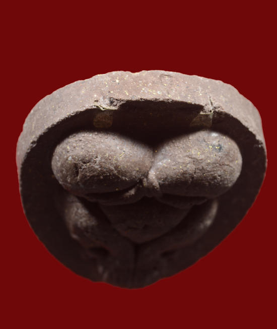 พระปิดตาหลวงปู่หงษ์ พรหมปัญโญ รุ่นเพิ่มทรัพย์เพิ่มสุข พ.ศ.2553