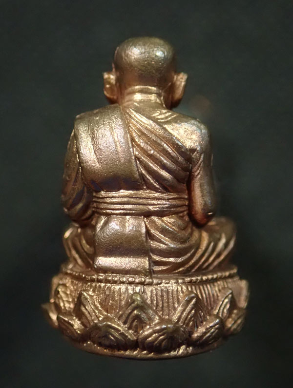 รูปหล่อลอยองค์หลวงปู่ทวด อาจารย์นอง วัดทรายขาว ปัตตานี ปี 2540 พิมพ์เบ้าฉีด รุ่นสร้างมณฑป40 เนื้อนวะโลหะ หมายเลข 846