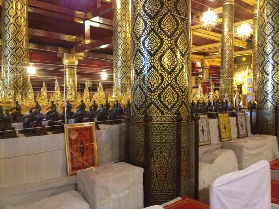 ผ้ายันต์อกเลา (ประทับตรา) รุ่นจอมราชันย์ วัดพระศรีรัตนมหาธาตุ พิษณุโลก ปี 2555 ขนาดกว้าง 11.5 นิ้ว x สูง 17 นิ้ว