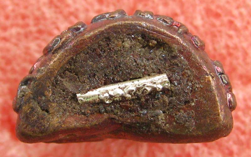 พระปิดตายันต์ยุ่ง มหายันต์มหามงคลหลวงพ่อคูณ วัดบ้านไร่ ปี 2556 รุ่นสร้างบารมี เนื้อทองแดงตะกรุดเงิน