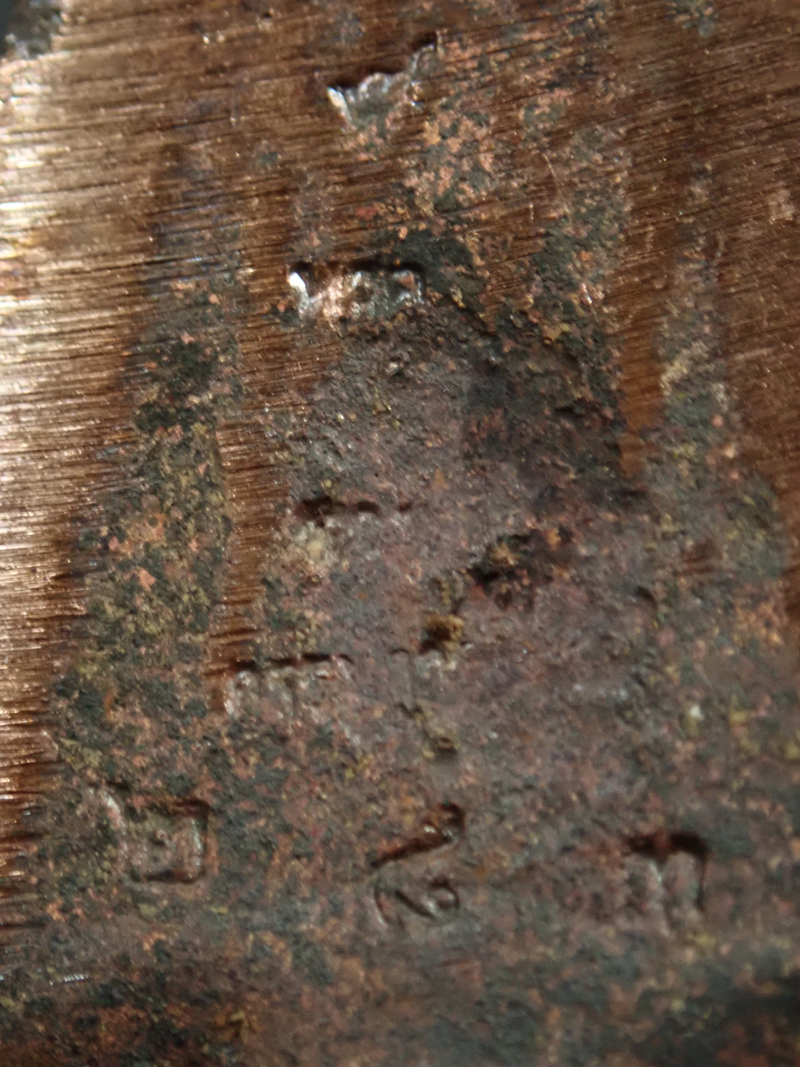 หลวงพ่อทวดหล่อโบราณหล่อเทดินไทย (รุ่นแรก) หลวงพ่อรวย วัดตะโก จ.อยุธยา ปี 2556 รุ่นรวยนิรันตราย เนื้อนวะโลหะหล่อโบราณเทดินไทย (ตัดก้านช่อ) ตอกโค๊ต ทวด/รวย และกรรมการ หมายเลข 283