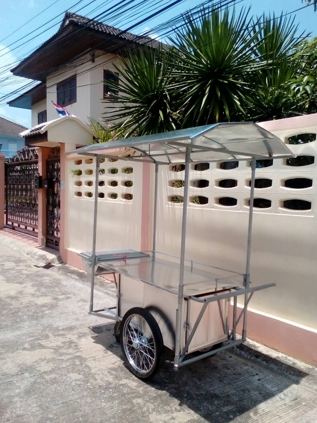รถเข็นขายของแบบมี ่ีหลังคา120 x 70 cmมีเตาปิ้งย่าง สำเนา