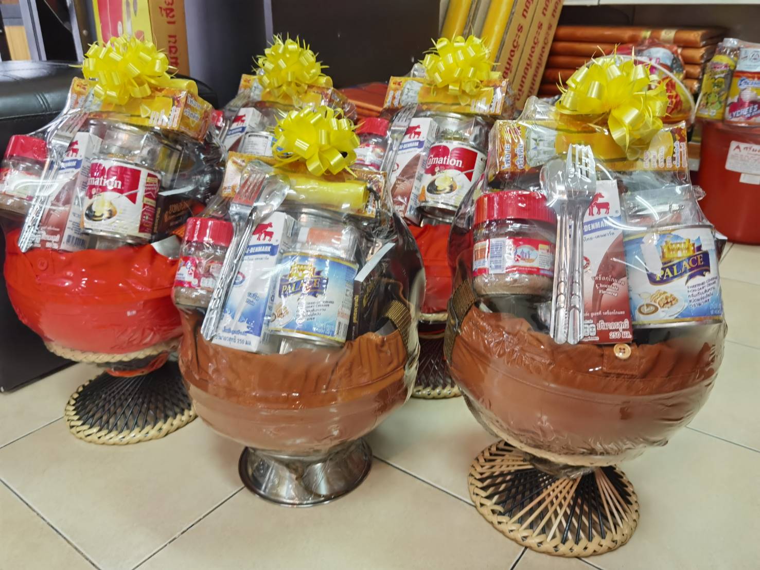 สังฆทานบาตรสแตนเลส 8 นิ้ว (รุ่นสมบูรณ์พูนสุข)