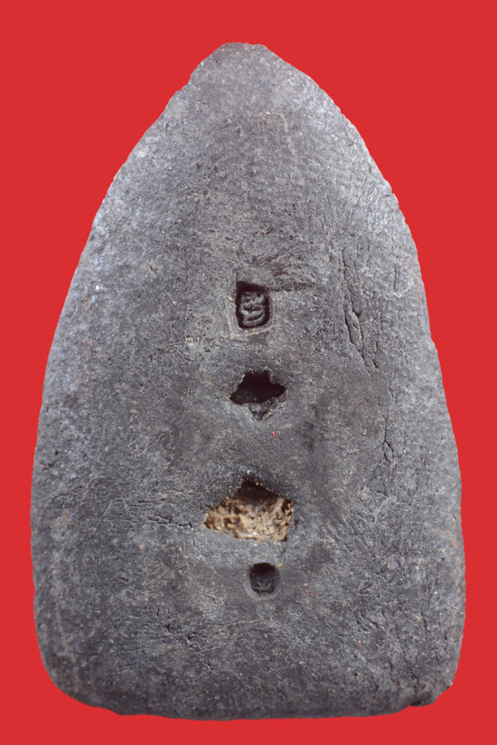 หลวงพ่อทวด รุ่นเลื่อนสมณศักดิ์ พิมพ์ตัวด้วงซุ้มกอ กรรมการ 2 โค๊ต พ.ศ.2545