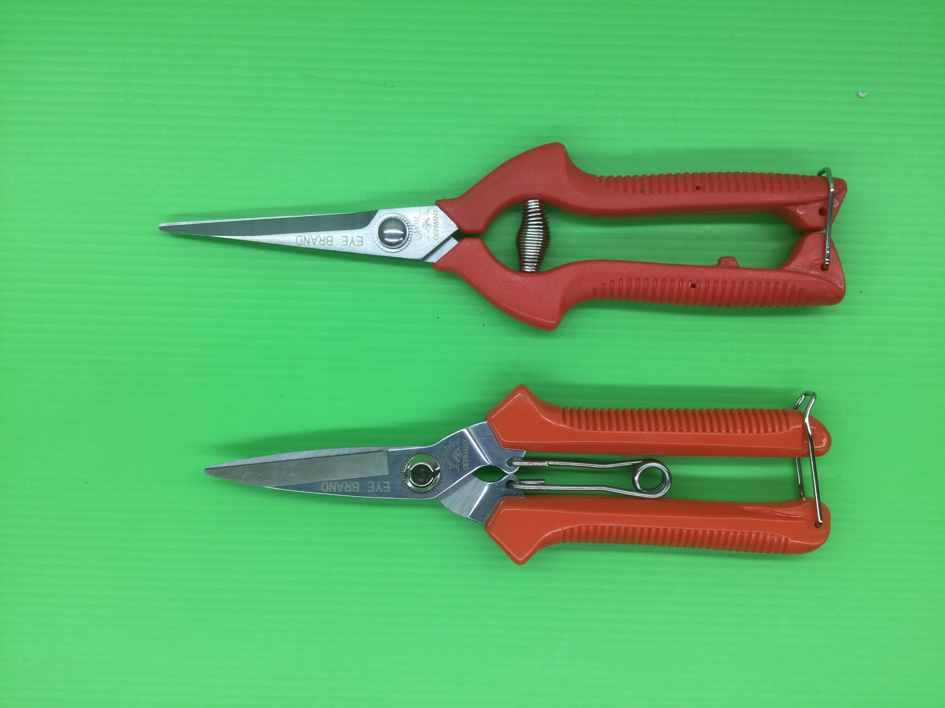 กรรไกรตัดกิ่งปลายแหลมยาวตราตา EYE BRAND