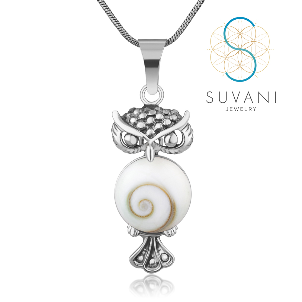 SUVANI เงินแท้ 92.5% จี้นกฮูก ฝังด้วยเปลือกหอย Shiva eye สีขาว จี้พร้อมสร้อยคอ เครื่องประดับเงินแท้