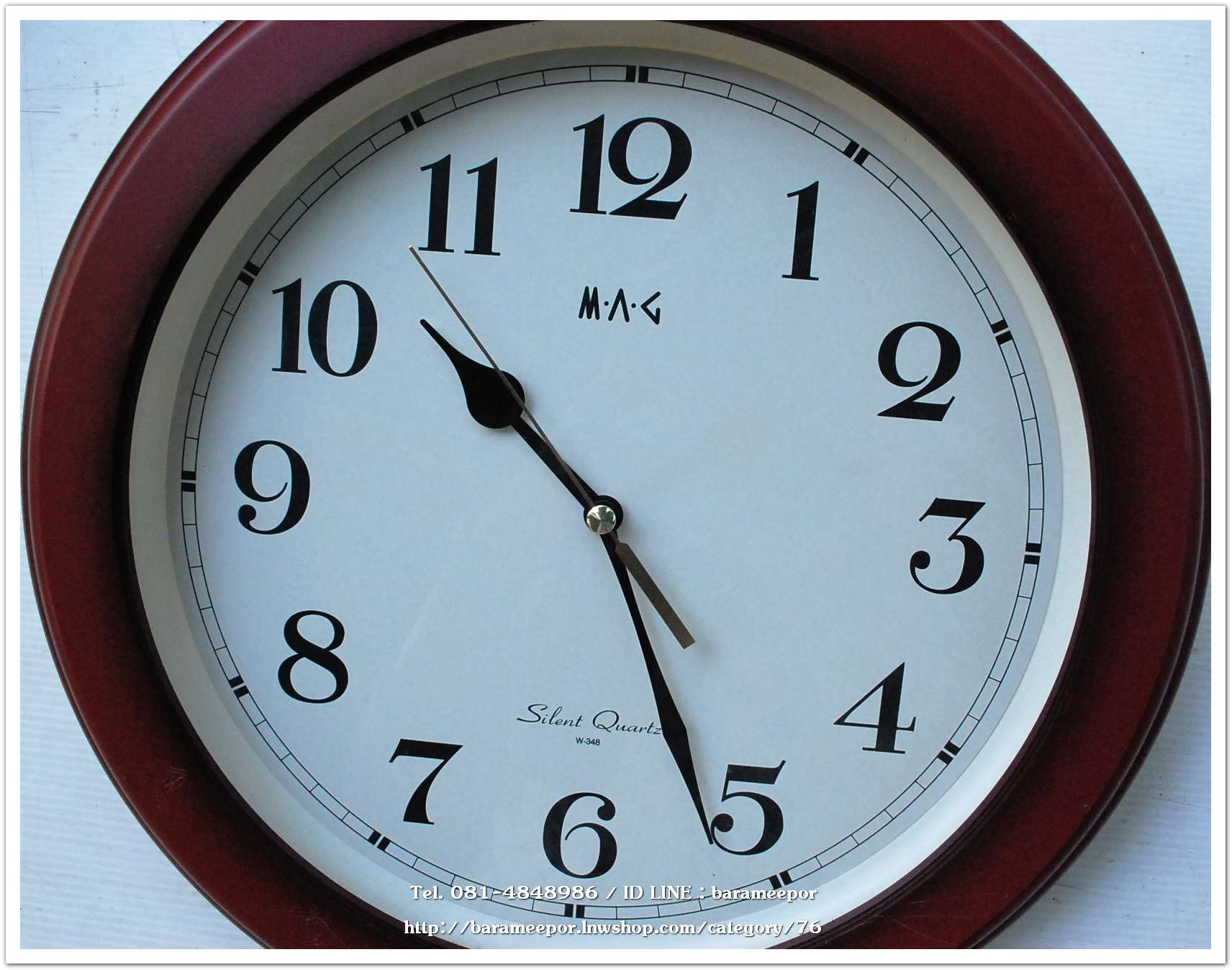 นาฬิกากลมสีลายไม้ แขวนผนัง MAG ขนาด 13 นิ้ว ใช้งานได้ปรกติ