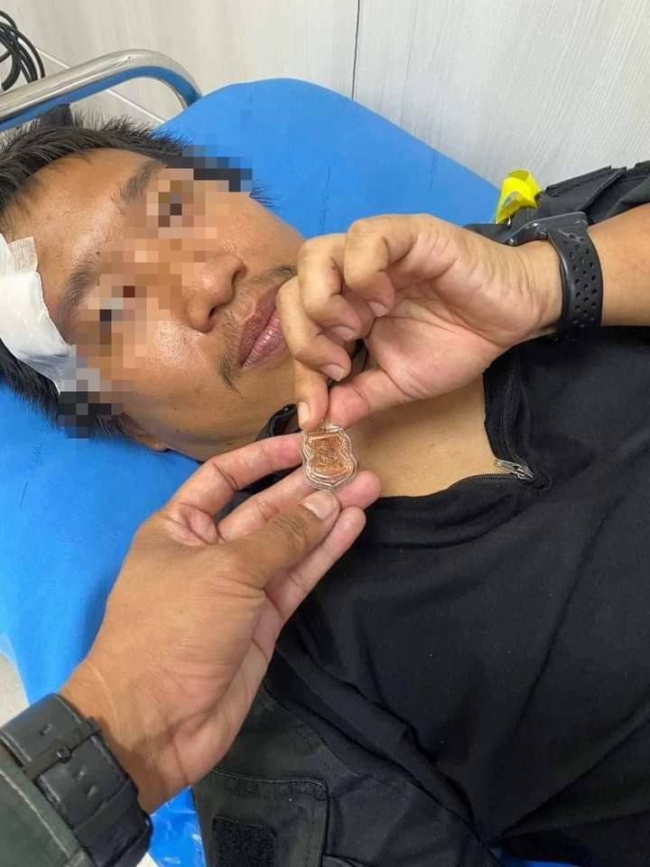 เหรียญหลวงพ่อทวด รุ่น"เจริญลาภ แคล้วคลาด ปราบไพรี ทวียศ"วัดพะโค๊ะ เนื้อทองแดงรมดำ..3