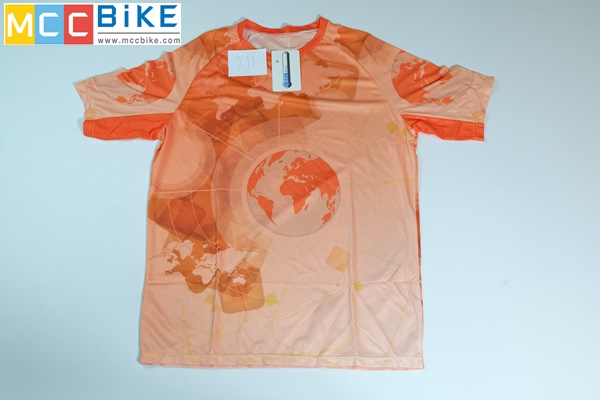 เสื้อคอกลม เสื้อวิ่ง เสื้อปั่นจักรยาน ขนาด M ลดราคา รหัส J11 ราคา 190 ส่งฟรี ลงทะเบียน