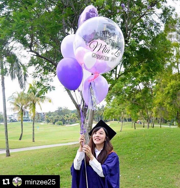 ลูกโป่งเรียนจบ ใสพิมพ์ชื่อ พร้อมช่อประดับ