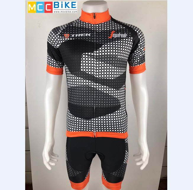 ชุดปั่นจักรยาน Trek 2017 เสื้อปั่นจักรยาน และ กางเกงปั่นจักรยาน