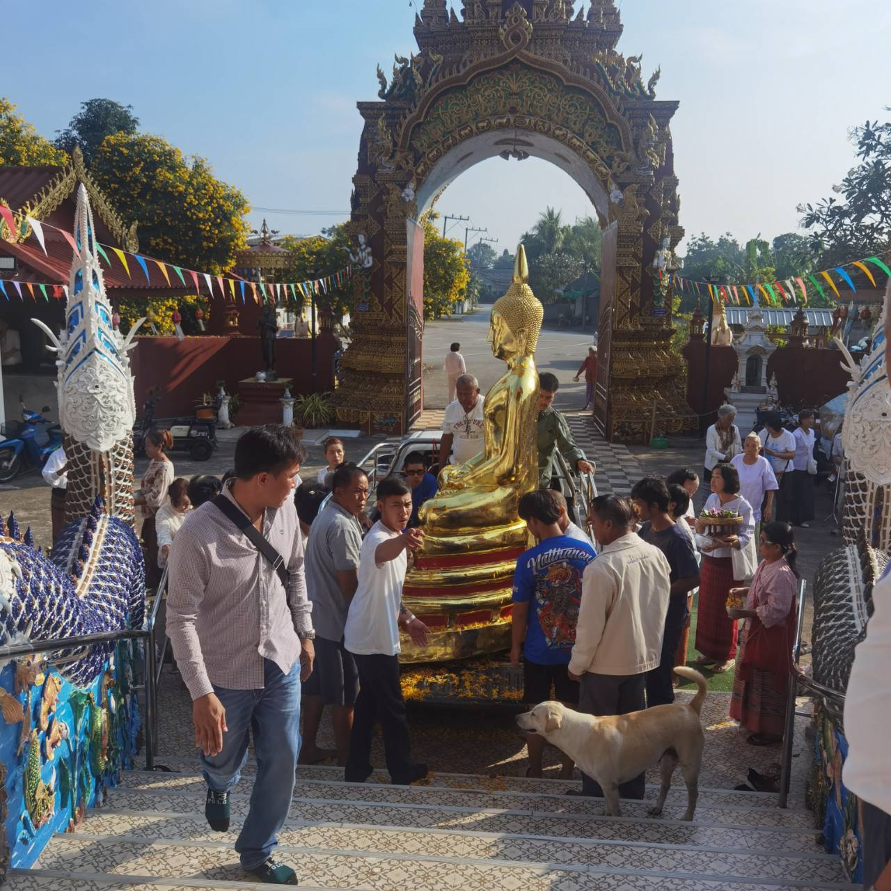 หลวงพ่อโสธรหน้าตัก 50 นิ้ว ปิดทองคำแท้
